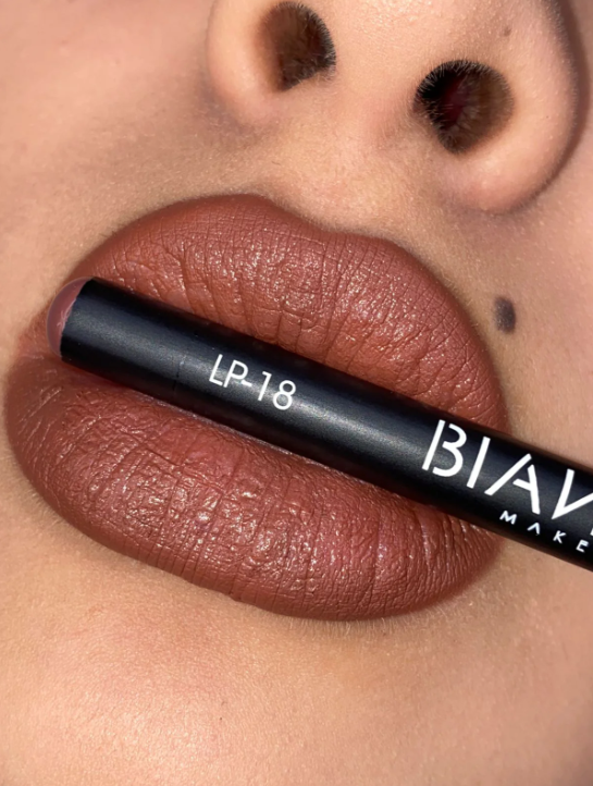 BIANCA DELINEADOR DE LABIOS LIP LINER LP-18