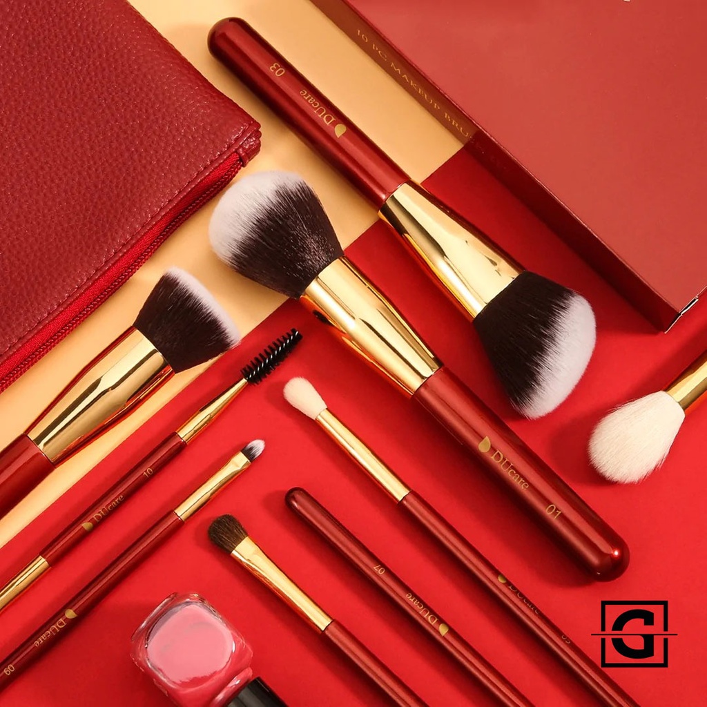 DUCARE SET DE 10 BROCHAS PARA MAQUILLAJE CON ESTUCHE CLASSIC RED